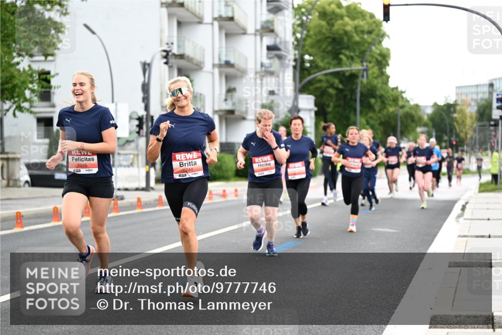 14.06.2026 - REWE Women's Run Dr. Thomas Lammeyer http://msf.ph/oto/9777746 14.06.2026 10:41:46 Laufen 5245, 6244 meine-sportfotos.de