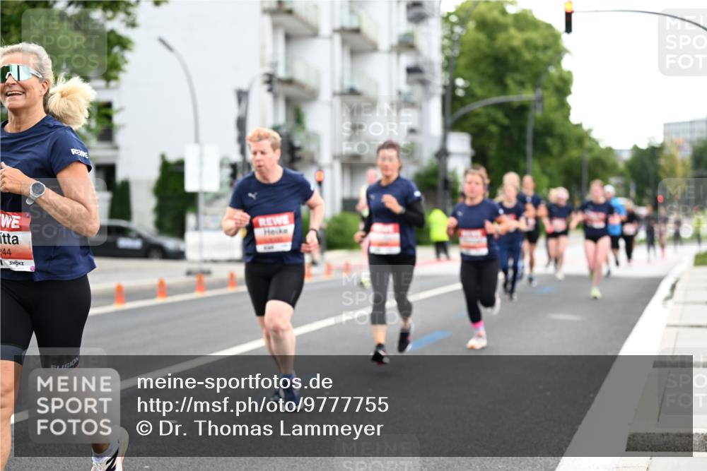 14.06.2026 - REWE Women's Run Dr. Thomas Lammeyer http://msf.ph/oto/9777755 14.06.2026 10:41:47 Laufen 44 meine-sportfotos.de