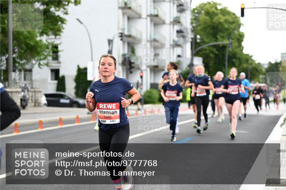 14.06.2026 - REWE Women's Run Dr. Thomas Lammeyer http://msf.ph/oto/9777768 14.06.2026 10:41:49 Laufen 5868, 7 meine-sportfotos.de