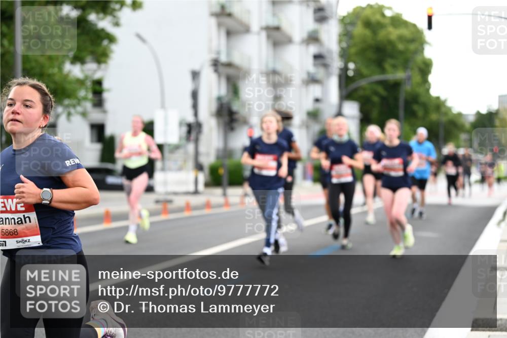 14.06.2026 - REWE Women's Run Dr. Thomas Lammeyer http://msf.ph/oto/9777772 14.06.2026 10:41:50 Laufen 5868 meine-sportfotos.de