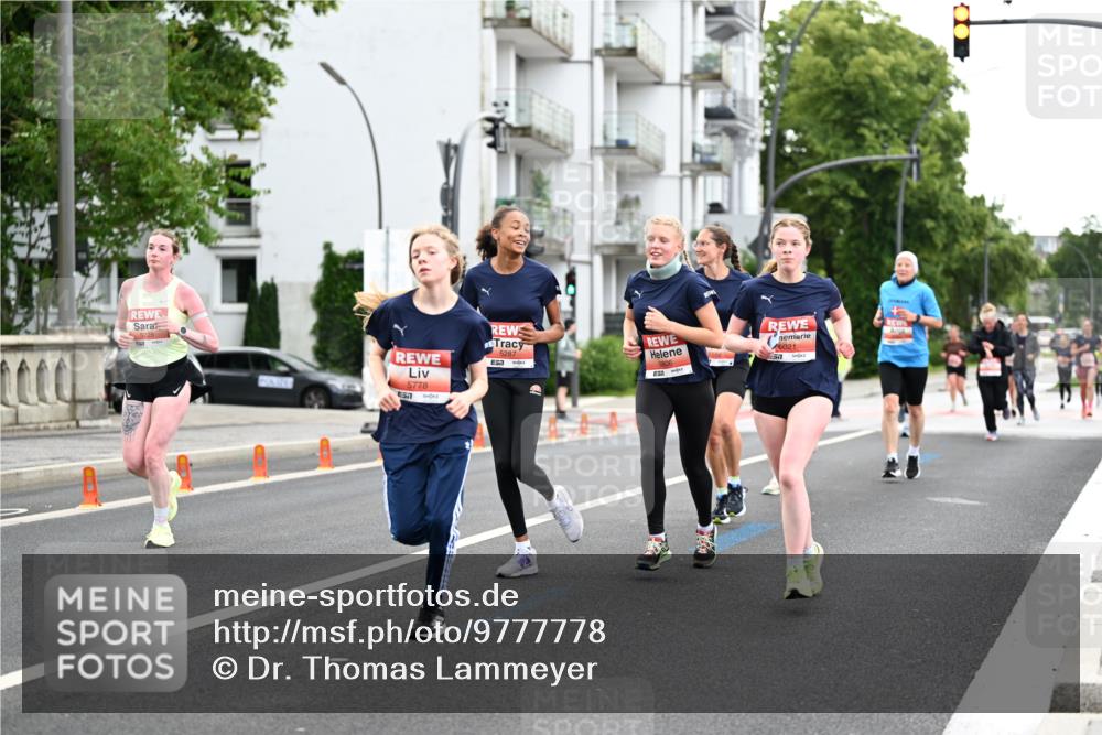 14.06.2026 - REWE Women's Run Dr. Thomas Lammeyer http://msf.ph/oto/9777778 14.06.2026 10:41:51 Laufen 5228, 5778, 5287, 57, 6021 meine-sportfotos.de