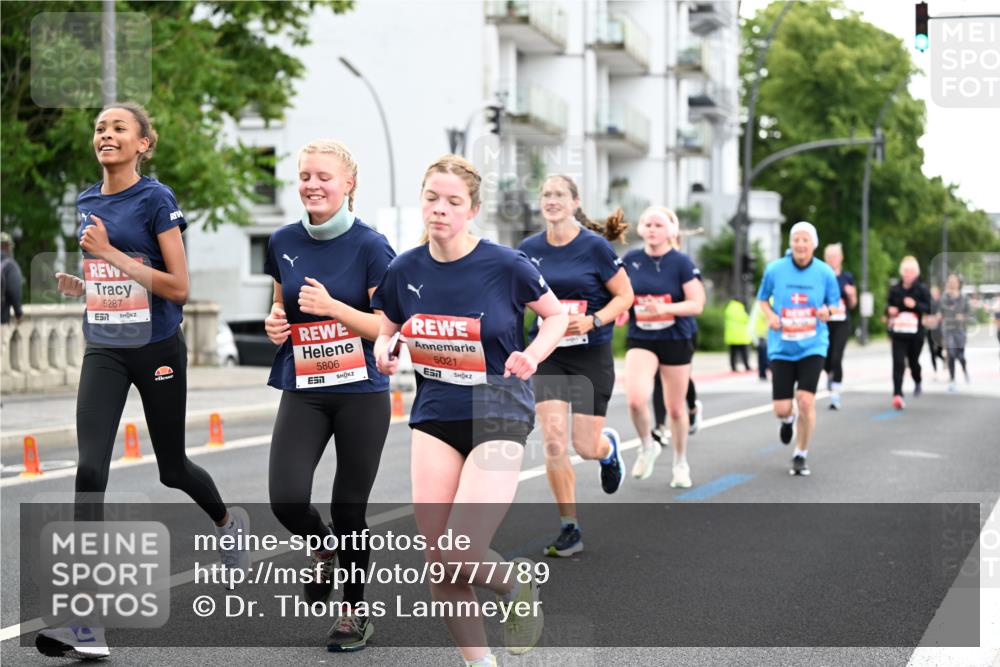 14.06.2026 - REWE Women's Run Dr. Thomas Lammeyer http://msf.ph/oto/9777789 14.06.2026 10:41:52 Laufen 5287, 5806, 5021 meine-sportfotos.de