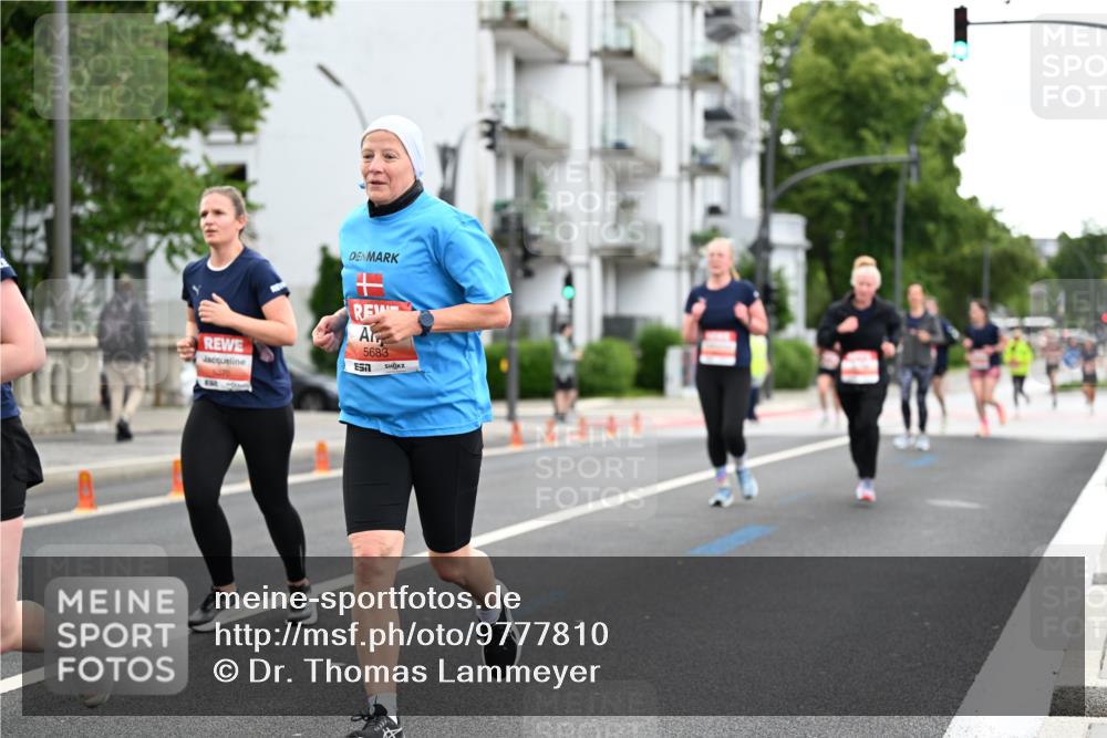 14.06.2026 - REWE Women's Run Dr. Thomas Lammeyer http://msf.ph/oto/9777810 14.06.2026 10:41:55 Laufen 6070, 5683, 7 meine-sportfotos.de