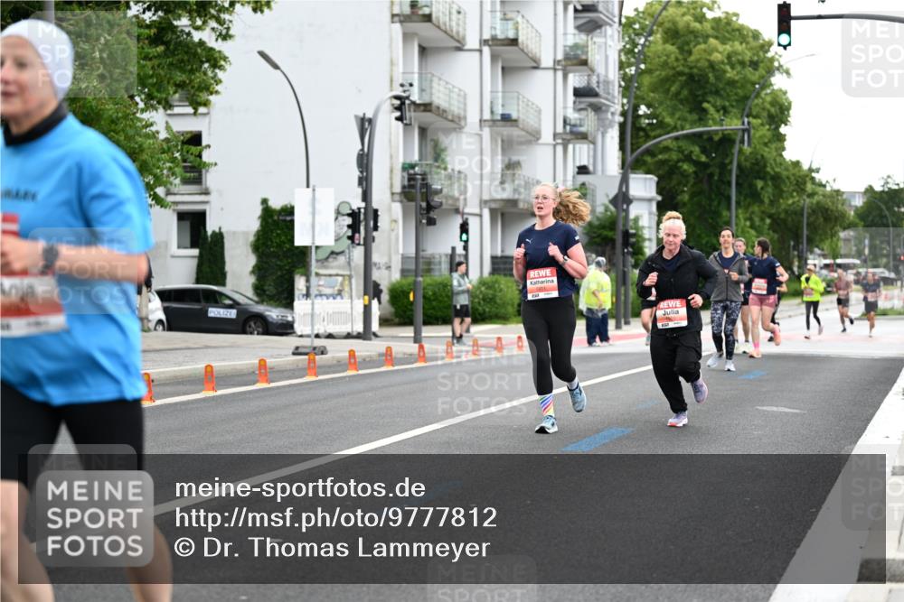 14.06.2026 - REWE Women's Run Dr. Thomas Lammeyer http://msf.ph/oto/9777812 14.06.2026 10:41:55 Laufen 5911 meine-sportfotos.de
