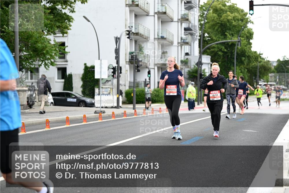 14.06.2026 - REWE Women's Run Dr. Thomas Lammeyer http://msf.ph/oto/9777813 14.06.2026 10:41:55 Laufen 5911 meine-sportfotos.de
