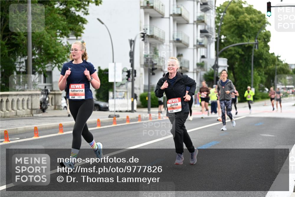 14.06.2026 - REWE Women's Run Dr. Thomas Lammeyer http://msf.ph/oto/9777826 14.06.2026 10:41:57 Laufen 5911, 57, 5500, 7 meine-sportfotos.de
