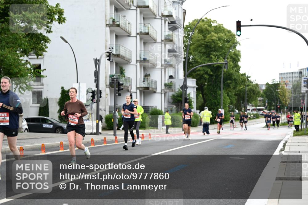 14.06.2026 - REWE Women's Run Dr. Thomas Lammeyer http://msf.ph/oto/9777860 14.06.2026 10:42:02 Laufen 5337 meine-sportfotos.de