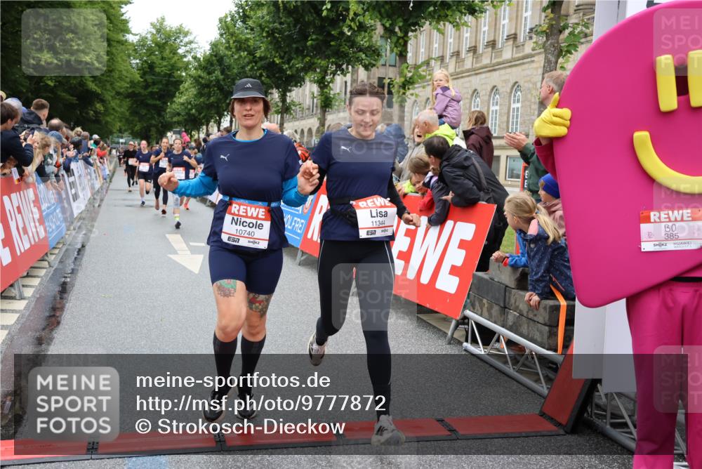 14.06.2026 - REWE Women's Run Strokosch-Dieckow http://msf.ph/oto/9777872 14.06.2026 09:57:10 Ziel 10131, 10167, 10253, 10287, 10463, 10479, 10740, 10773, 10844, 11055, 11132, 11214, 11302, 11344, 11436, 11509, 11535 meine-sportfotos.de