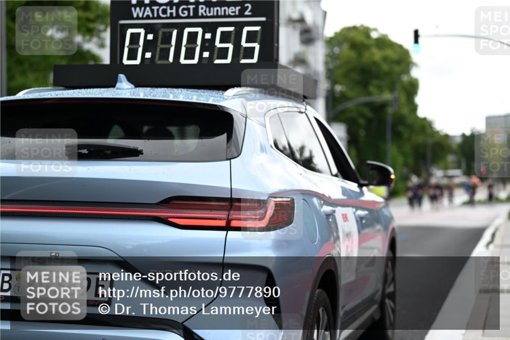 14.06.2026 - REWE Women's Run Dr. Thomas Lammeyer http://msf.ph/oto/9777890 14.06.2026 10:42:05 Laufen 2, 0, 00, 55, 389, 3 meine-sportfotos.de