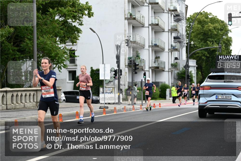 14.06.2026 - REWE Women's Run Dr. Thomas Lammeyer http://msf.ph/oto/9777909 14.06.2026 10:42:08 Laufen 2, 0, 80, 59, 389 meine-sportfotos.de
