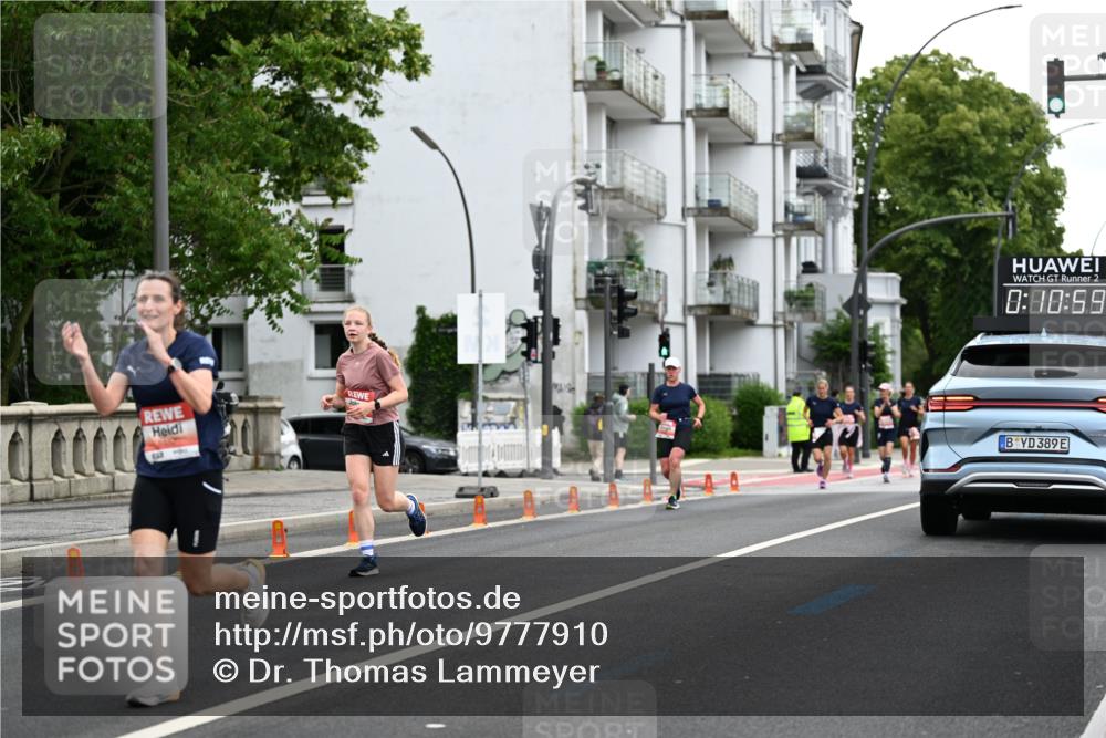14.06.2026 - REWE Women's Run Dr. Thomas Lammeyer http://msf.ph/oto/9777910 14.06.2026 10:42:08 Laufen 5, 2, 0, 80, 59, 389 meine-sportfotos.de