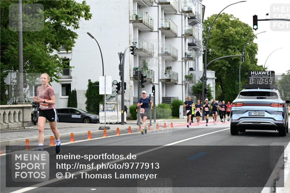 14.06.2026 - REWE Women's Run Dr. Thomas Lammeyer http://msf.ph/oto/9777913 14.06.2026 10:42:09 Laufen 2, 8, 80, 69, 389 meine-sportfotos.de