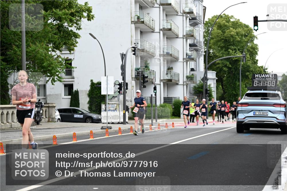 14.06.2026 - REWE Women's Run Dr. Thomas Lammeyer http://msf.ph/oto/9777916 14.06.2026 10:42:09 Laufen 2, 0, 88, 00, 389 meine-sportfotos.de