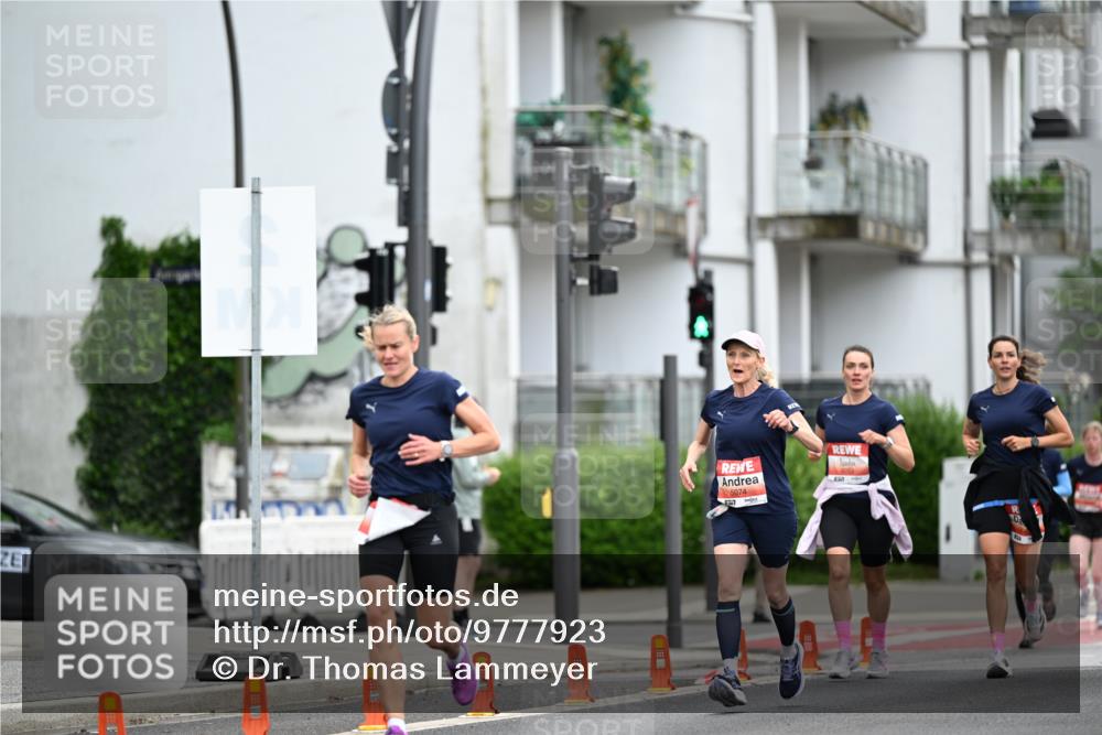 14.06.2026 - REWE Women's Run Dr. Thomas Lammeyer http://msf.ph/oto/9777923 14.06.2026 10:42:13 Laufen 5074 meine-sportfotos.de