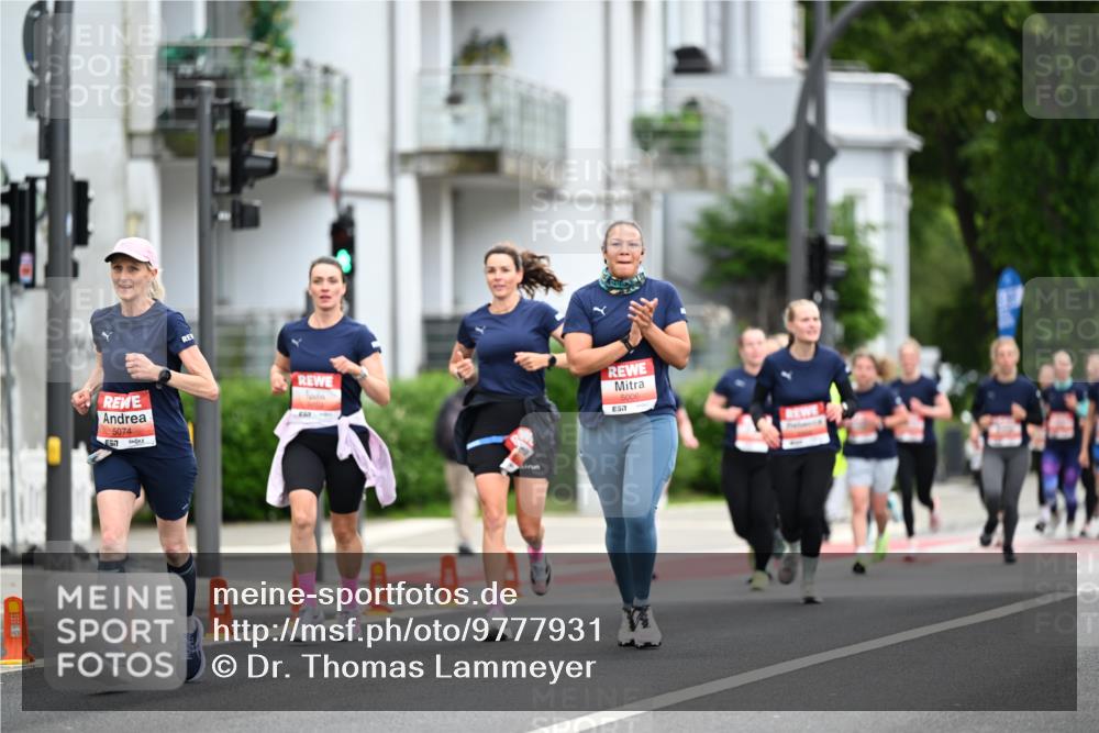 14.06.2026 - REWE Women's Run Dr. Thomas Lammeyer http://msf.ph/oto/9777931 14.06.2026 10:42:14 Laufen 5074, 333, 5006 meine-sportfotos.de