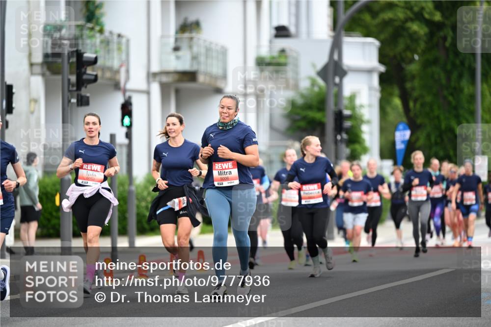 14.06.2026 - REWE Women's Run Dr. Thomas Lammeyer http://msf.ph/oto/9777936 14.06.2026 10:42:15 Laufen 6053, 5006, 57 meine-sportfotos.de