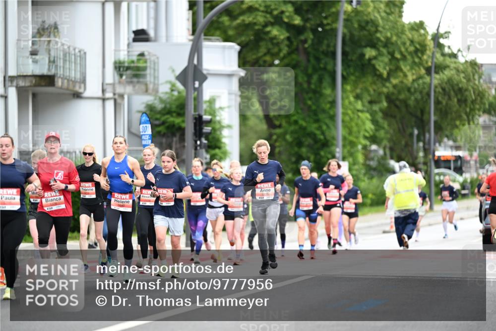 14.06.2026 - REWE Women's Run Dr. Thomas Lammeyer http://msf.ph/oto/9777956 14.06.2026 10:42:17 Laufen 30, 5218, 5898, 5376, 5219, 5640 meine-sportfotos.de