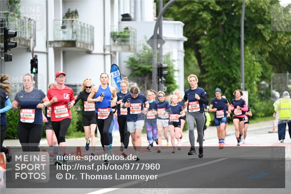 14.06.2026 - REWE Women's Run Dr. Thomas Lammeyer http://msf.ph/oto/9777960 14.06.2026 10:42:18 Laufen 4, 5, 30, 2013, 57, 657 meine-sportfotos.de
