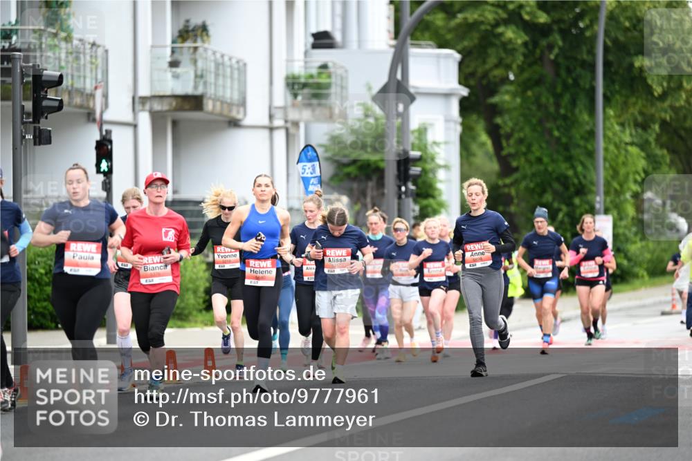 14.06.2026 - REWE Women's Run Dr. Thomas Lammeyer http://msf.ph/oto/9777961 14.06.2026 10:42:18 Laufen 5376, 5, 3, 57, 5217, 5898 meine-sportfotos.de