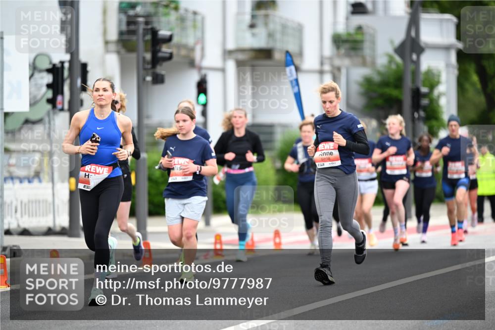 14.06.2026 - REWE Women's Run Dr. Thomas Lammeyer http://msf.ph/oto/9777987 14.06.2026 10:42:21 Laufen 7, 5898 meine-sportfotos.de