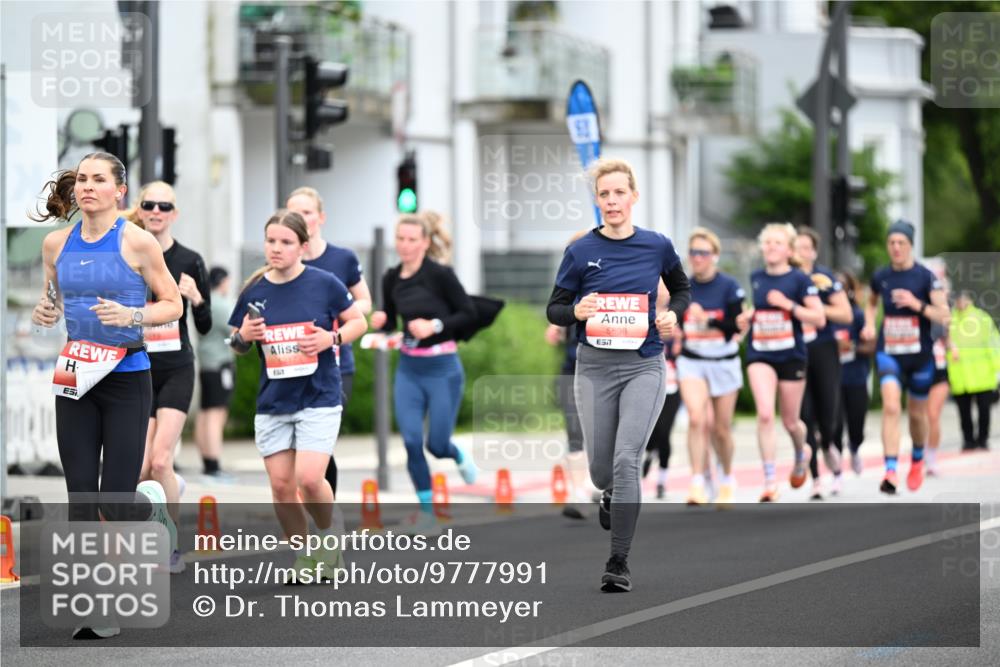 14.06.2026 - REWE Women's Run Dr. Thomas Lammeyer http://msf.ph/oto/9777991 14.06.2026 10:42:21 Laufen 5898, 7 meine-sportfotos.de