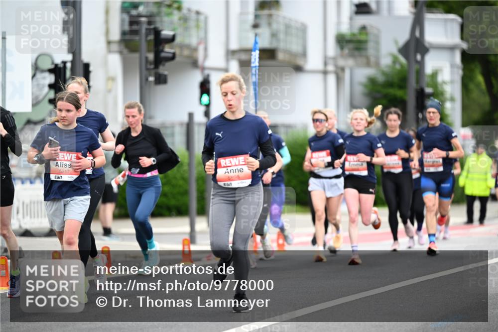 14.06.2026 - REWE Women's Run Dr. Thomas Lammeyer http://msf.ph/oto/9778000 14.06.2026 10:42:22 Laufen 5217, 7, 6898, 657 meine-sportfotos.de