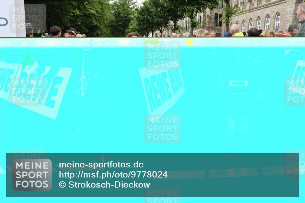 14.06.2026 - REWE Women's Run Strokosch-Dieckow http://msf.ph/oto/9778024 14.06.2026 10:01:01 Ziel 10162, 10188, 10198, 10454, 10613, 10637, 10805, 10905, 11205, 11324, 11422, 11483, 11493 meine-sportfotos.de
