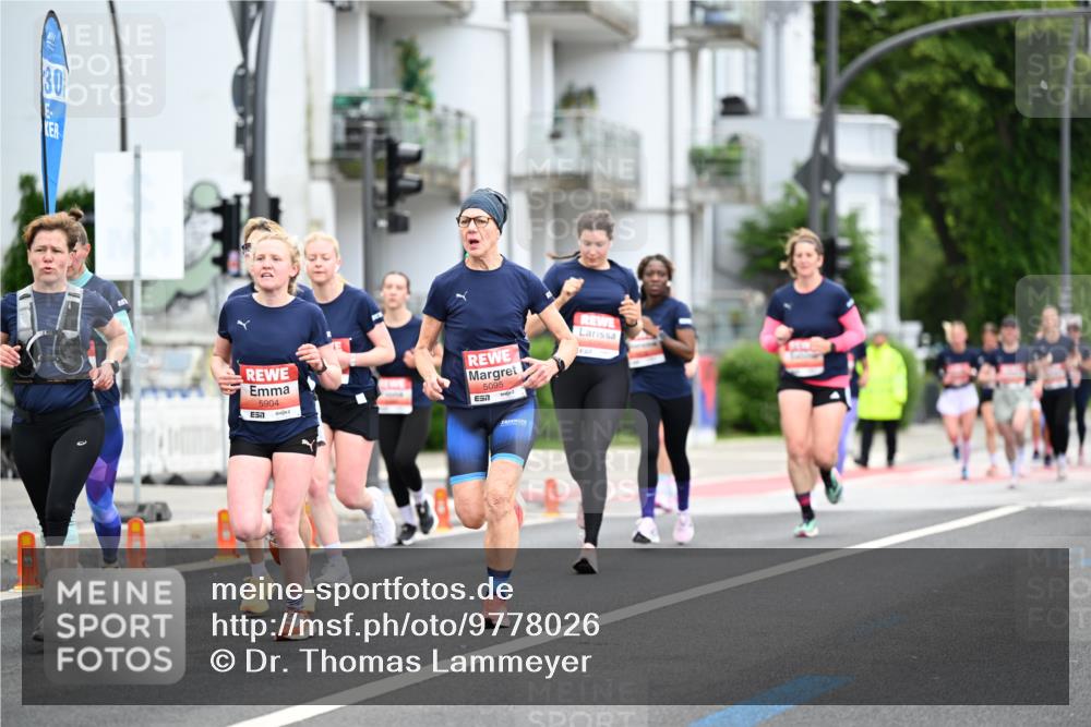 14.06.2026 - REWE Women's Run Dr. Thomas Lammeyer http://msf.ph/oto/9778026 14.06.2026 10:42:25 Laufen 30, 5904, 5095, 7 meine-sportfotos.de