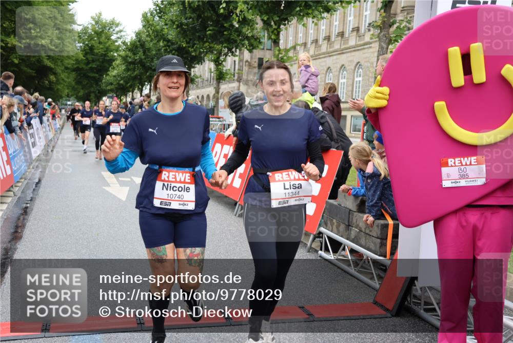 14.06.2026 - REWE Women's Run Strokosch-Dieckow http://msf.ph/oto/9778029 14.06.2026 09:57:10 Ziel 10131, 10167, 10253, 10287, 10463, 10479, 10740, 10773, 10844, 11055, 11132, 11214, 11302, 11344, 11436, 11509, 11535 meine-sportfotos.de