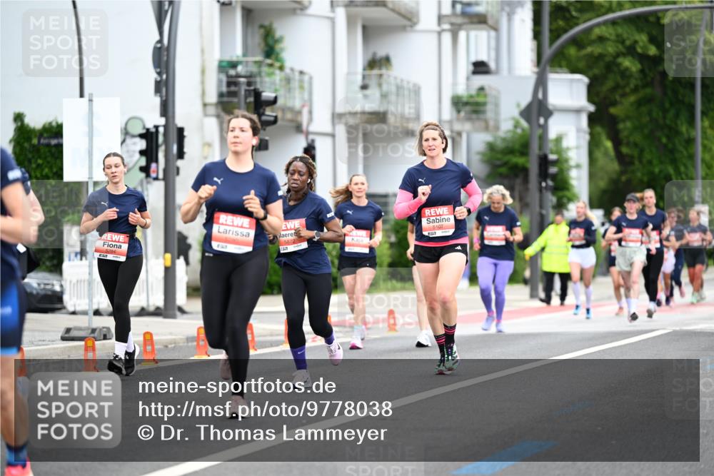 14.06.2026 - REWE Women's Run Dr. Thomas Lammeyer http://msf.ph/oto/9778038 14.06.2026 10:42:27 Laufen 5872, 5517, 657 meine-sportfotos.de