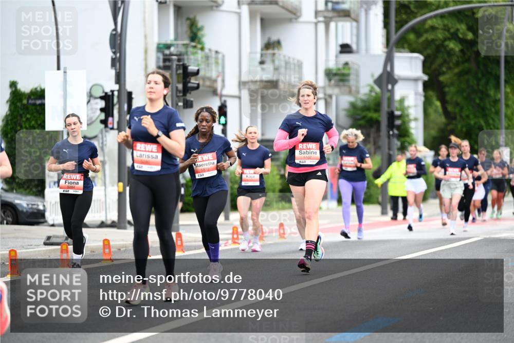 14.06.2026 - REWE Women's Run Dr. Thomas Lammeyer http://msf.ph/oto/9778040 14.06.2026 10:42:27 Laufen 5284, 5872, 5107, 7 meine-sportfotos.de