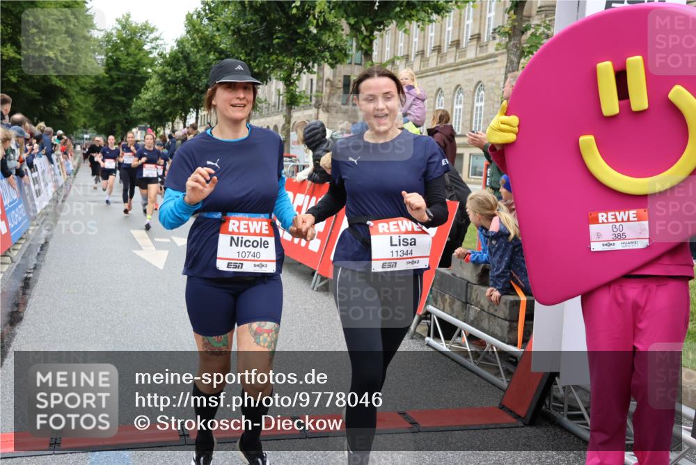 14.06.2026 - REWE Women's Run Strokosch-Dieckow http://msf.ph/oto/9778046 14.06.2026 09:57:10 Ziel 10131, 10167, 10253, 10287, 10463, 10479, 10740, 10773, 10844, 11055, 11132, 11214, 11302, 11344, 11436, 11509, 11535 meine-sportfotos.de