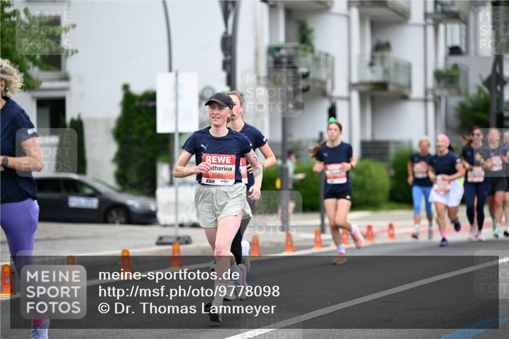 14.06.2026 - REWE Women's Run Dr. Thomas Lammeyer http://msf.ph/oto/9778098 14.06.2026 10:42:33 Laufen 5581, 7 meine-sportfotos.de