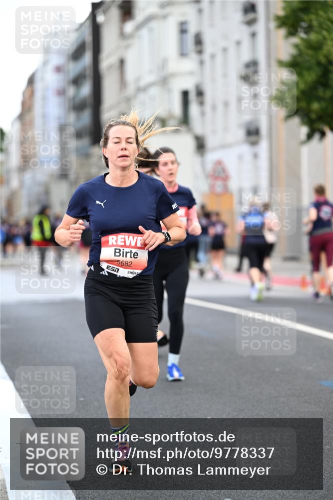 14.06.2026 - REWE Women's Run Dr. Thomas Lammeyer http://msf.ph/oto/9778337 14.06.2026 10:44:26 Laufen 5682 meine-sportfotos.de