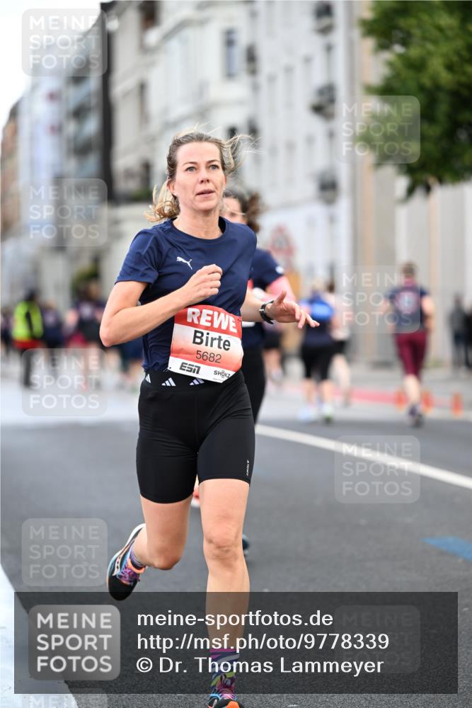 14.06.2026 - REWE Women's Run Dr. Thomas Lammeyer http://msf.ph/oto/9778339 14.06.2026 10:44:26 Laufen 5682 meine-sportfotos.de