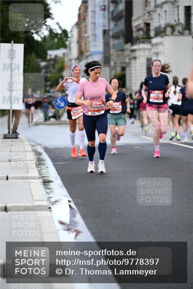 14.06.2026 - REWE Women's Run Dr. Thomas Lammeyer http://msf.ph/oto/9778397 14.06.2026 10:44:50 Laufen 5306 meine-sportfotos.de