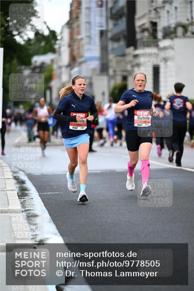 14.06.2026 - REWE Women's Run Dr. Thomas Lammeyer http://msf.ph/oto/9778505 14.06.2026 10:45:10 Laufen 5860, 5786, 7 meine-sportfotos.de