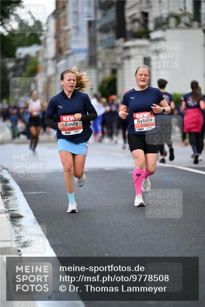 14.06.2026 - REWE Women's Run Dr. Thomas Lammeyer http://msf.ph/oto/9778508 14.06.2026 10:45:11 Laufen 5860, 5786, 7 meine-sportfotos.de