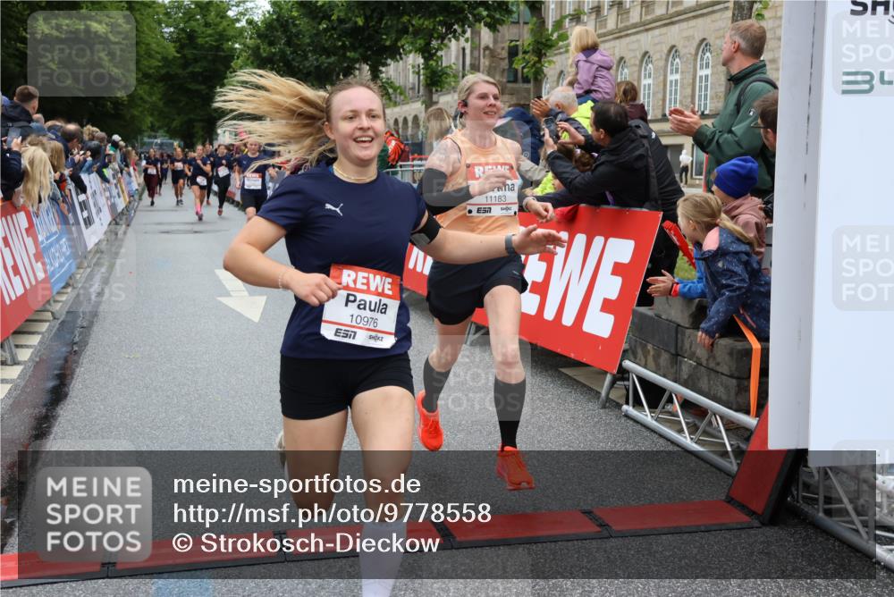 14.06.2026 - REWE Women's Run Strokosch-Dieckow http://msf.ph/oto/9778558 14.06.2026 09:57:22 Ziel 10131, 10385, 10463, 10543, 10611, 10835, 10926, 10976, 11016, 11183, 11304 meine-sportfotos.de