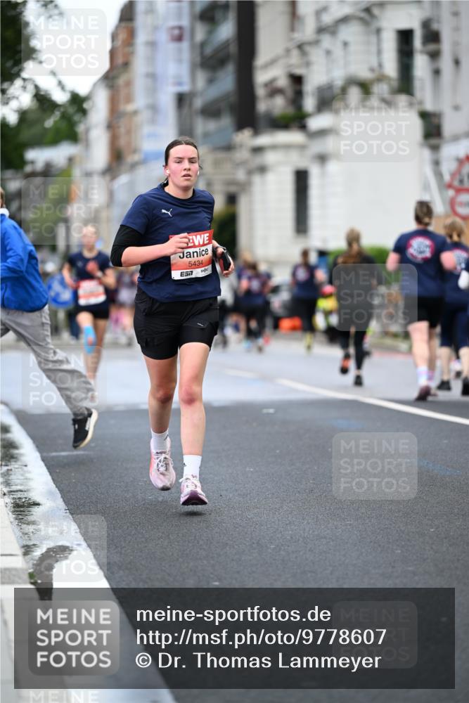 14.06.2026 - REWE Women's Run Dr. Thomas Lammeyer http://msf.ph/oto/9778607 14.06.2026 10:45:33 Laufen 5434 meine-sportfotos.de