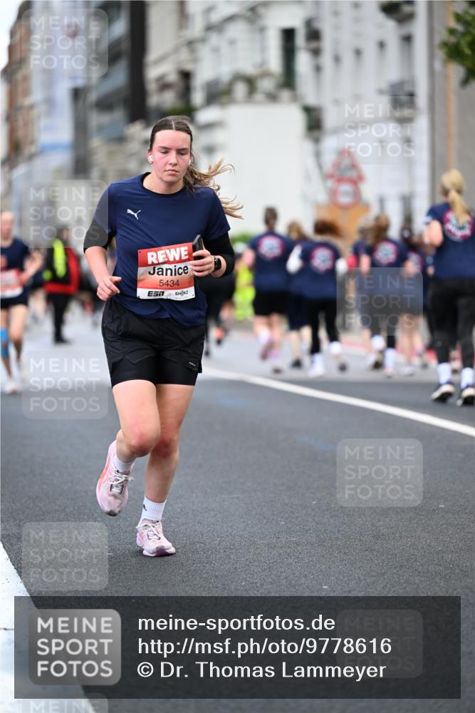 14.06.2026 - REWE Women's Run Dr. Thomas Lammeyer http://msf.ph/oto/9778616 14.06.2026 10:45:34 Laufen 5434 meine-sportfotos.de