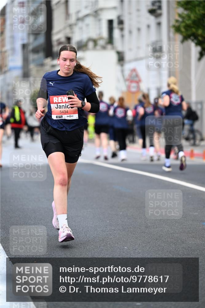 14.06.2026 - REWE Women's Run Dr. Thomas Lammeyer http://msf.ph/oto/9778617 14.06.2026 10:45:34 Laufen 5434 meine-sportfotos.de