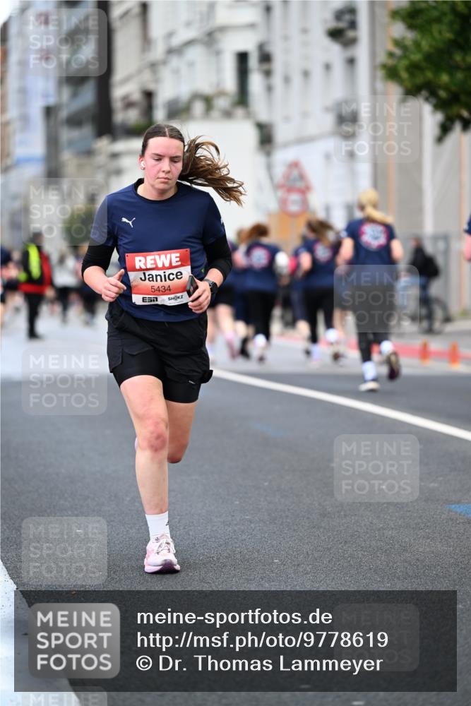 14.06.2026 - REWE Women's Run Dr. Thomas Lammeyer http://msf.ph/oto/9778619 14.06.2026 10:45:34 Laufen 5434 meine-sportfotos.de