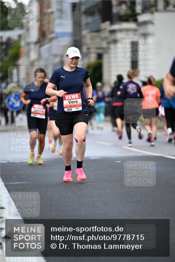 14.06.2026 - REWE Women's Run Dr. Thomas Lammeyer http://msf.ph/oto/9778715 14.06.2026 10:45:52 Laufen 5715, 7 meine-sportfotos.de