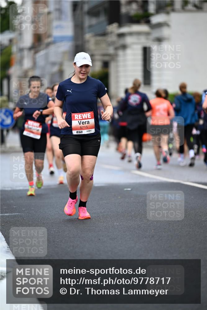 14.06.2026 - REWE Women's Run Dr. Thomas Lammeyer http://msf.ph/oto/9778717 14.06.2026 10:45:52 Laufen 5715, 7 meine-sportfotos.de