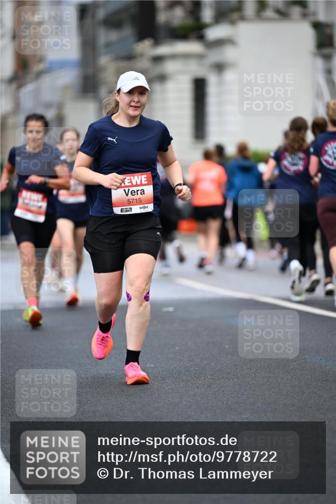 14.06.2026 - REWE Women's Run Dr. Thomas Lammeyer http://msf.ph/oto/9778722 14.06.2026 10:45:53 Laufen 5715 meine-sportfotos.de
