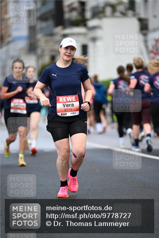 14.06.2026 - REWE Women's Run Dr. Thomas Lammeyer http://msf.ph/oto/9778727 14.06.2026 10:45:53 Laufen 167, 5715 meine-sportfotos.de
