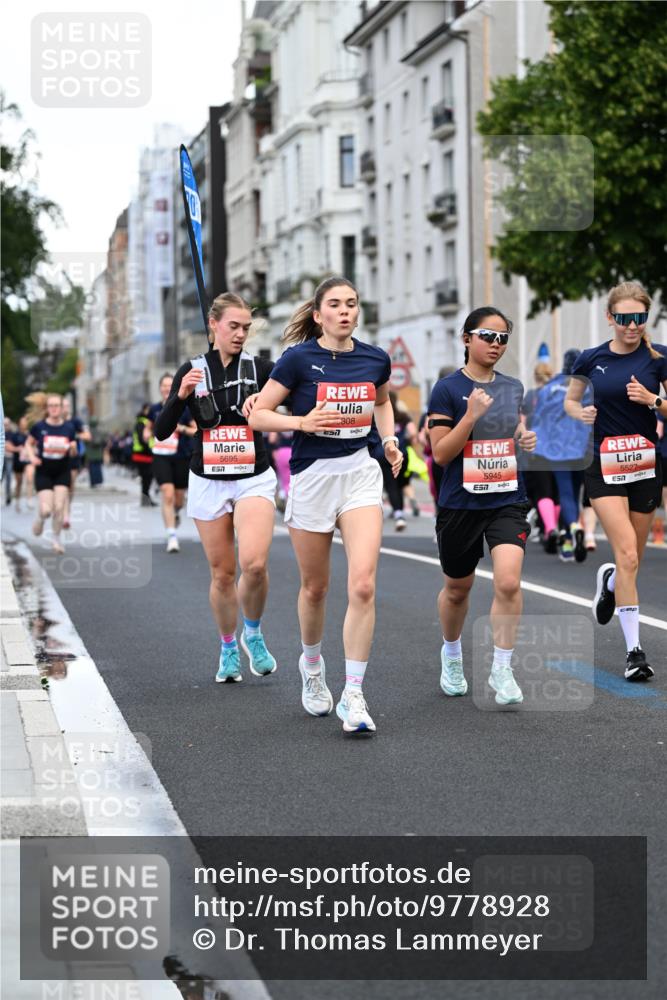 14.06.2026 - REWE Women's Run Dr. Thomas Lammeyer http://msf.ph/oto/9778928 14.06.2026 10:46:31 Laufen 5695, 7, 308, 5945, 7, 5527 meine-sportfotos.de