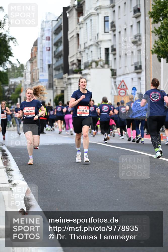 14.06.2026 - REWE Women's Run Dr. Thomas Lammeyer http://msf.ph/oto/9778935 14.06.2026 10:46:33 Laufen 5818, 57, 5451 meine-sportfotos.de