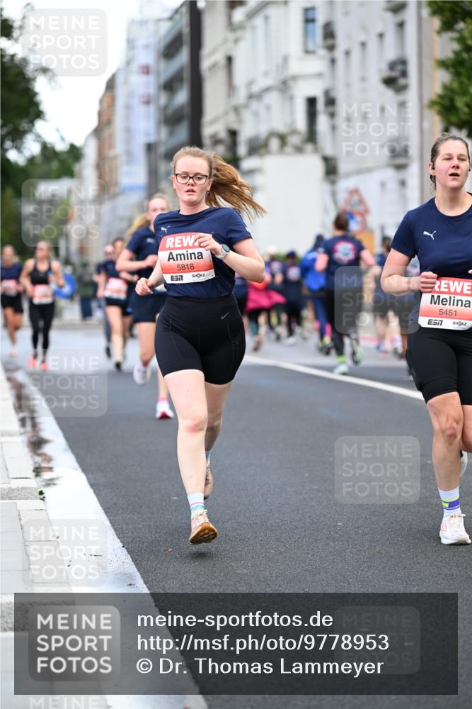 14.06.2026 - REWE Women's Run Dr. Thomas Lammeyer http://msf.ph/oto/9778953 14.06.2026 10:46:35 Laufen 5818, 571, 5451 meine-sportfotos.de